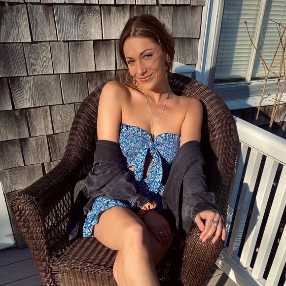 Meet your Posher, Rianna - Picture 4 of 6